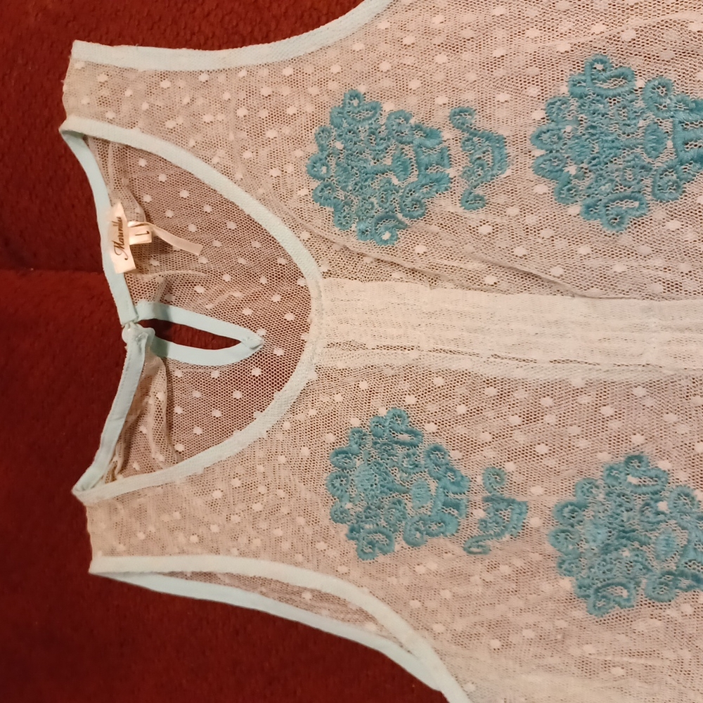 Top - Picture 3 of 3